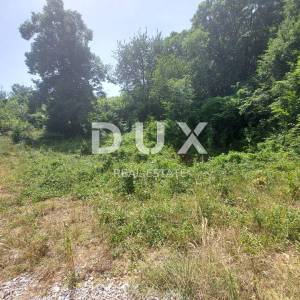 OPATIJA, BREGI - građevinski teren 3100m2 s dvije građ. dozvole za obiteljsku kuću / villu  od 2 x 260m2 BRP-a
