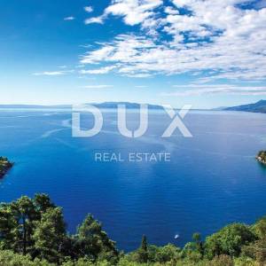 OPATIJA - BREGI - kuća / villa 240m2 sa pogledom na more i bazenom + uređen okoliš 800m2