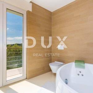 OPATIJA - BREGI - kuća / villa 240m2 sa pogledom na more i bazenom + uređen okoliš 800m2
