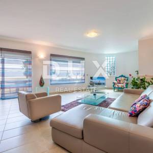OPATIJA - BREGI - kuća / villa 200m2 sa pogledom na more + uređen okoliš 250m2