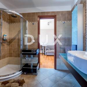 OPATIJA - BREGI - kuća / villa 200m2 sa pogledom na more + uređen okoliš 250m2