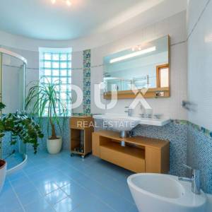 OPATIJA - BREGI - kuća / villa 200m2 sa pogledom na more + uređen okoliš 250m2