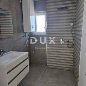 OPATIJA, BREGI - penthouse 100m2 s panoramskim pogledom na more i bazenom + krovna terasa 