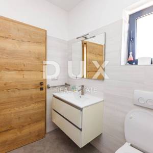 OPATIJA, BREGI - samostojeća kuća 180m2 s panoramskim pogledom na more + okućnica 600m2