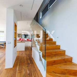 OPATIJA, BREGI - samostojeća kuća 180m2 s panoramskim pogledom na more + okućnica 600m2