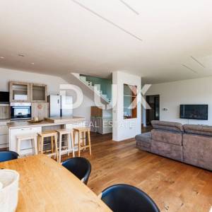 OPATIJA, BREGI - samostojeća kuća 180m2 s panoramskim pogledom na more + okućnica 600m2