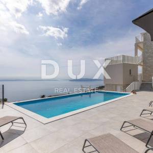 OPATIJA, BREGI - stan u prizemlju 153m2, DB+3S s panoramskim pogledom na more i bazenom