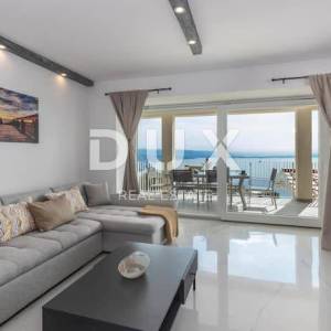 OPATIJA, BREGI - stan u prizemlju 153m2, DB+3S s panoramskim pogledom na more i bazenom