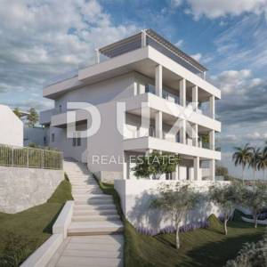 OPATIJA, BREGI - stan u prizemlju 70m2 s panoramskim pogledom na more i bazenom + okućnica 150m2