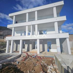 OPATIJA, BREGI - stan u prizemlju 70m2 s panoramskim pogledom na more i bazenom + okućnica 150m2