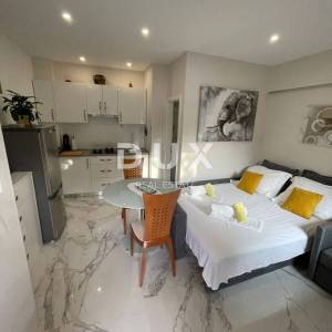 OPATIJA, BREGI - stan za najam za 6 radnika, moderno uređen, parking, balkon, terasa
