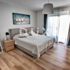 OPATIJA, BREGI - Vila 320m2 s panoramskim pogledom i bazenom + okoliš  500m2