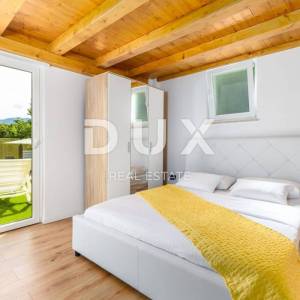 OPATIJA, BREGI - Vila novogradnja u mediteranskom stilu s dvije stambene jedinice, bazenom, gostinjskom kućom, tavernom i dječj...