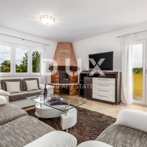 OPATIJA, BREGI - Vila novogradnja u mediteranskom stilu s dvije stambene jedinice, bazenom, gostinjskom kućom, tavernom i dječj...