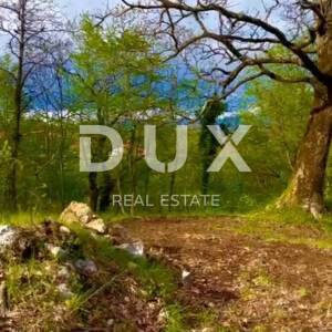 OPATIJA. BREGI- zemljište 1340m2 S GRAĐEVNOM DOZVOLOM!!! i s panoramskim pogledom na more za obiteljsku kuću/ villu/ apartmane/...
