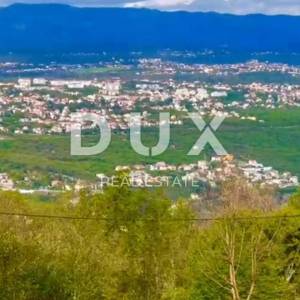 OPATIJA. BREGI- zemljište 1340m2 S GRAĐEVNOM DOZVOLOM!!! i s panoramskim pogledom na more za obiteljsku kuću/ villu/ apartmane/...