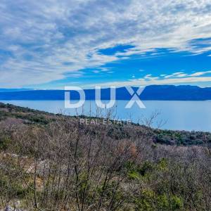 OPATIJA, BRSEČ - 3500m2 - 3 građevinska zemljišta za izgradnju vila s bazenom, panoramski pogled na more