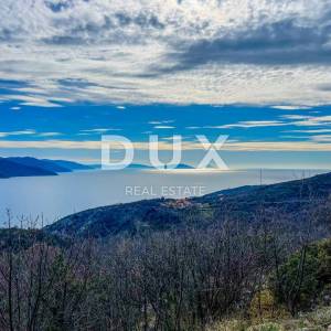 OPATIJA, BRSEČ - 3500m2 - 3 građevinska zemljišta za izgradnju vila s bazenom, panoramski pogled na more
