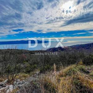 OPATIJA, BRSEČ - 3500m2 - 3 građevinska zemljišta za izgradnju vila s bazenom, panoramski pogled na more