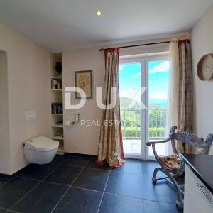OPATIJA, BRSEČ- luksuzna vila 430m2 s bazenom i pogledom na more + uređena okućnica 2700m2