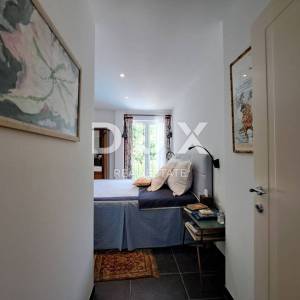 OPATIJA, BRSEČ- luksuzna vila 430m2 s bazenom i pogledom na more + uređena okućnica 2700m2