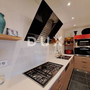 OPATIJA, BRSEČ- luksuzna vila 430m2 s bazenom i pogledom na more + uređena okućnica 2700m2