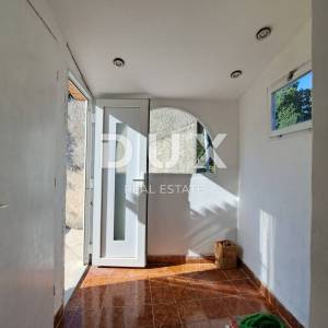 OPATIJA, BRSEČ - novouređeni apartman od 45 m2 s pogledom na more