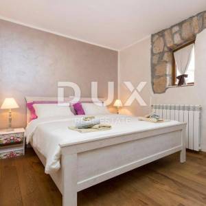 OPATIJA, BRSEČ - Predivna kamena vila s bazenom