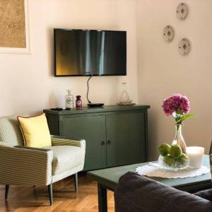 OPATIJA, CENTAR - 2 apartmana, 50m od mora