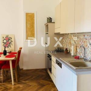 OPATIJA, CENTAR - 2 apartmana, 50m od mora