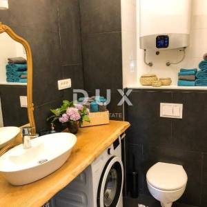 OPATIJA, CENTAR - 2 apartmana, 50m od mora