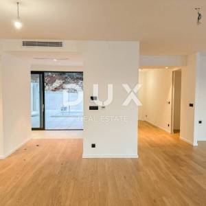 OPATIJA, CENTAR - 217m2 luksuza s vlastitim bazenom u novogradnji iznad centra Opatije, pogled, garaža