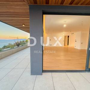 OPATIJA, CENTAR - 217m2 luksuza s vlastitim bazenom u novogradnji iznad centra Opatije, pogled, garaža