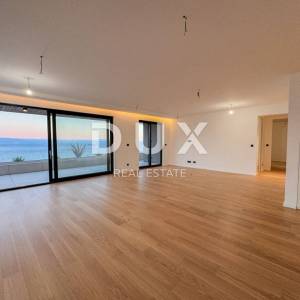 OPATIJA, CENTAR - 217m2 luksuza s vlastitim bazenom u novogradnji iznad centra Opatije, pogled, garaža