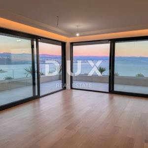 OPATIJA, CENTAR - 217m2 luksuza s vlastitim bazenom u novogradnji iznad centra Opatije, pogled, garaža