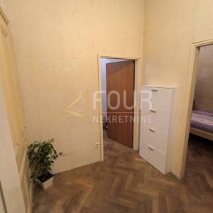 Opatija - centar, 72.74m2, 3skl, balkon