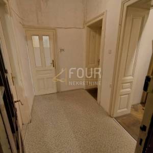 Opatija - centar, 72.74m2, 3skl, balkon