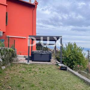 OPATIJA, CENTAR - Apartman 250m od mora u centru Opatije