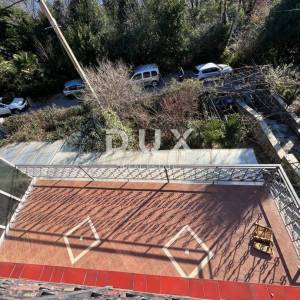 OPATIJA, CENTAR - DVIJE DVOJNE KUĆE S POGLEDOM NA MORE I 1.119 m2 OKUĆNICE!!! PRILIKA!!!