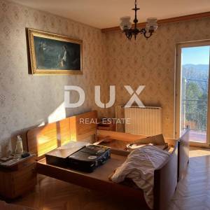 OPATIJA, CENTAR - DVIJE DVOJNE KUĆE S POGLEDOM NA MORE I 1.119 m2 OKUĆNICE!!! PRILIKA!!!