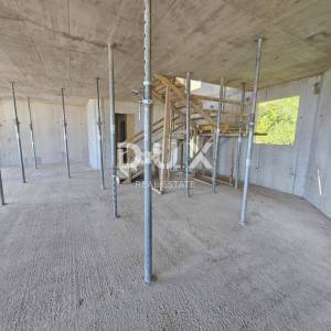 OPATIJA, CENTAR- dvoetažni penthouse 433m2 s panoramskim pogledom na more i krovnom terasom S2