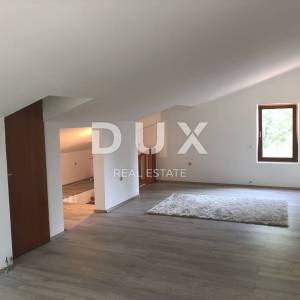 OPATIJA, CENTAR - dvoetažni stan 200m2 na 2.katu 3S+DB s panoramskim pogledom na more + okoliš 100m2