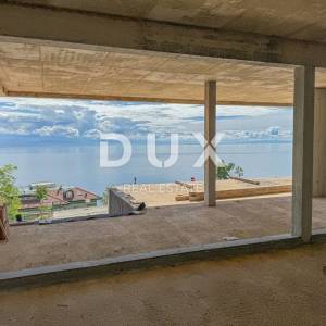 OPATIJA, CENTAR - ekskluzivan stan iznad centra Opatije u novogradnji s panoramskim pogledom na more, garažom i jacuzzijem ...