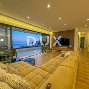 OPATIJA, CENTAR - ekskluzivni penthouse s pogledom, bazenom i garažom