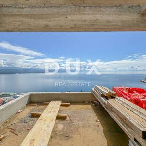 OPATIJA, CENTAR - fantastičan penthouse s panoramskim pogledom i garažom u novogradnji iznad centra Opatije 