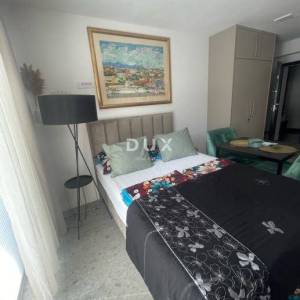 OPATIJA, CENTAR - Garsonijera 31m2 s pogledom na more i bazenom na korištenje