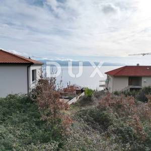 OPATIJA, CENTAR - građevinsko zemljište 3289m2 s pogledom na more za stambenu zgradu-stanove-apartmane/ obiteljsku kuću/ kuću z...