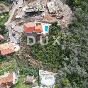 OPATIJA, CENTAR - građevinsko zemljište 3289m2 s pogledom na more za stambenu zgradu-stanove-apartmane/ obiteljsku kuću/ kuću z...