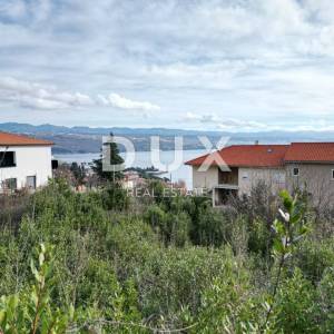 OPATIJA, CENTAR - građevinsko zemljište 3289m2 s pogledom na more za stambenu zgradu-stanove-apartmane/ obiteljsku kuću/ kuću z...