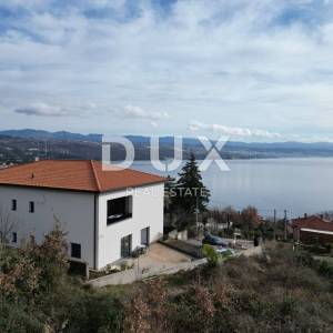 OPATIJA, CENTAR - građevinsko zemljište 3289m2 s pogledom na more za stambenu zgradu-stanove-apartmane/ obiteljsku kuću/ kuću z...